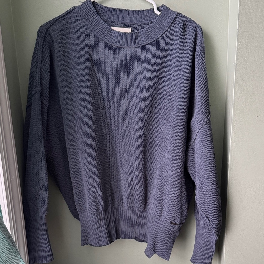 Abercrombie & Fitch Medium Blue Knit Pullover XS